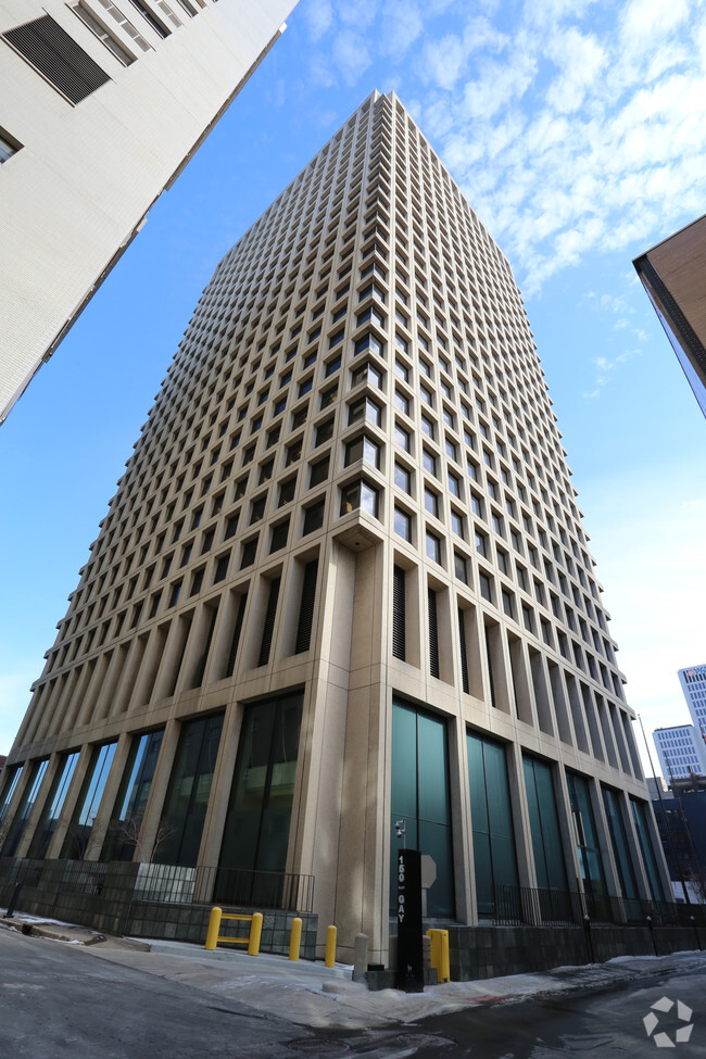 Building Photo - Continental Tower