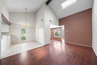 Building Photo - 12980 Greenway Chase Ct