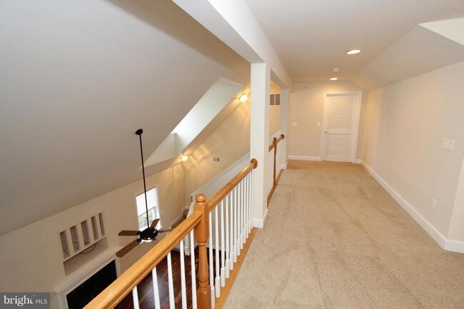 Building Photo - 13882 Greendale Dr