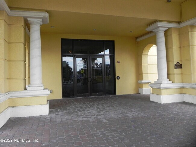 Foto del edificio - 1031 1st St N