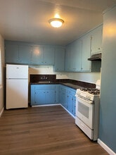 Building Photo - 1454 S 56th St