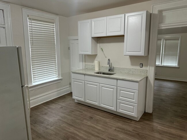 Building Photo - University Housing SLC LLC - 327
