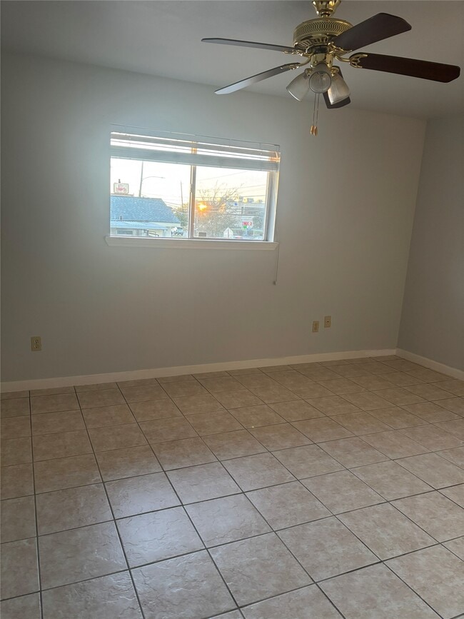Building Photo - 14333 Memorial Dr