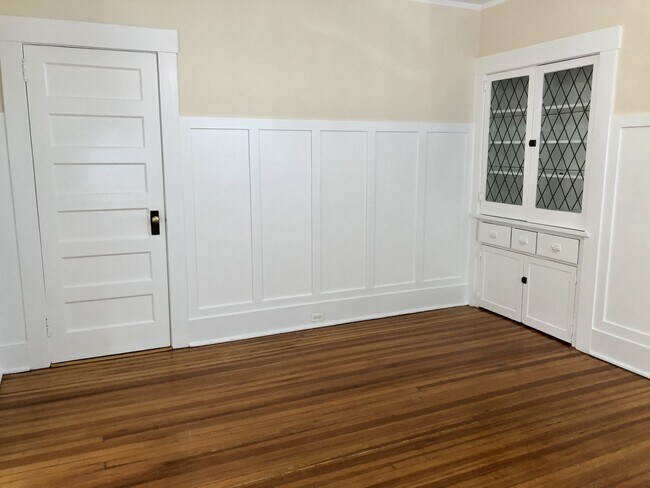 Comedor - 81 Valley Rd