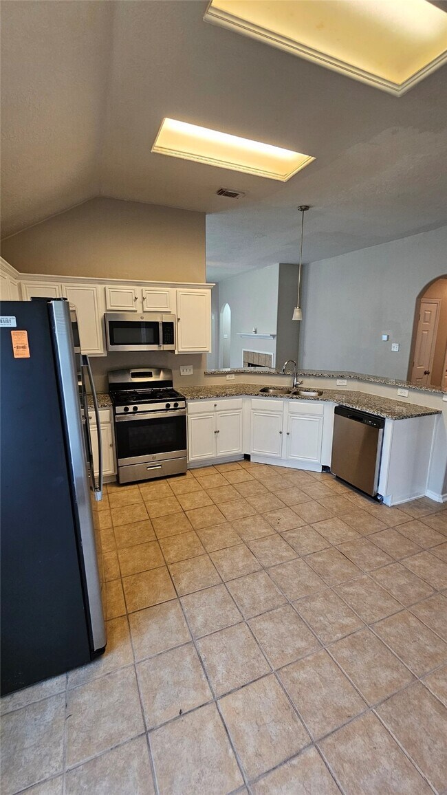 Foto del edificio - 9035 Melody Park Ln