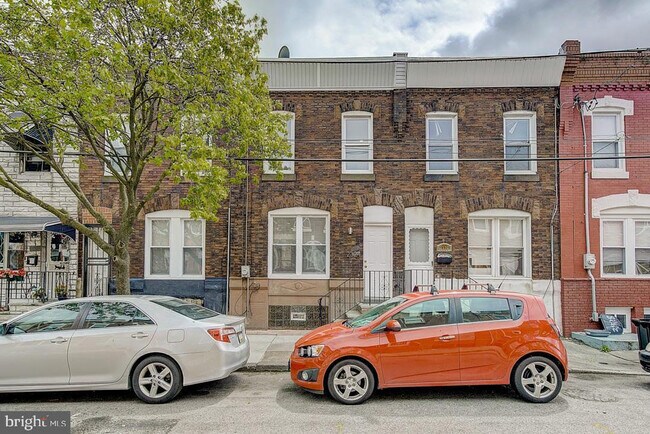 Building Photo - 2324 Fernon St