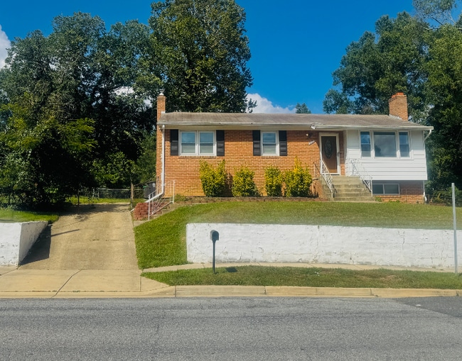 Building Photo - 3822 Swann Rd