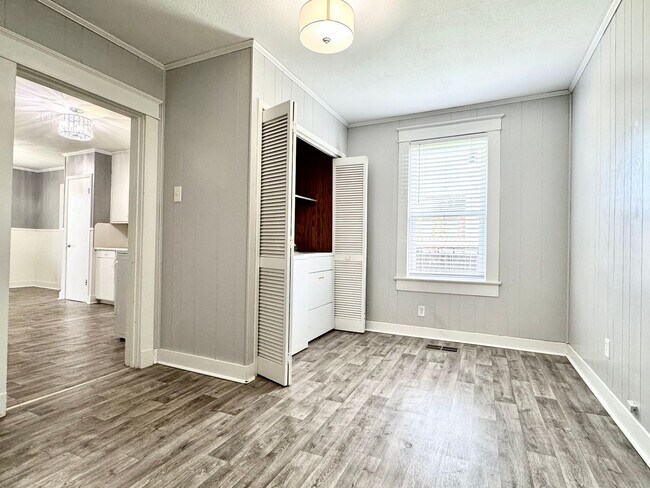 Foto del edificio - Comfortable Charm on Stumberg Lane – 3 Bed...