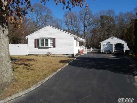Primary Photo - 21 Forest Ln