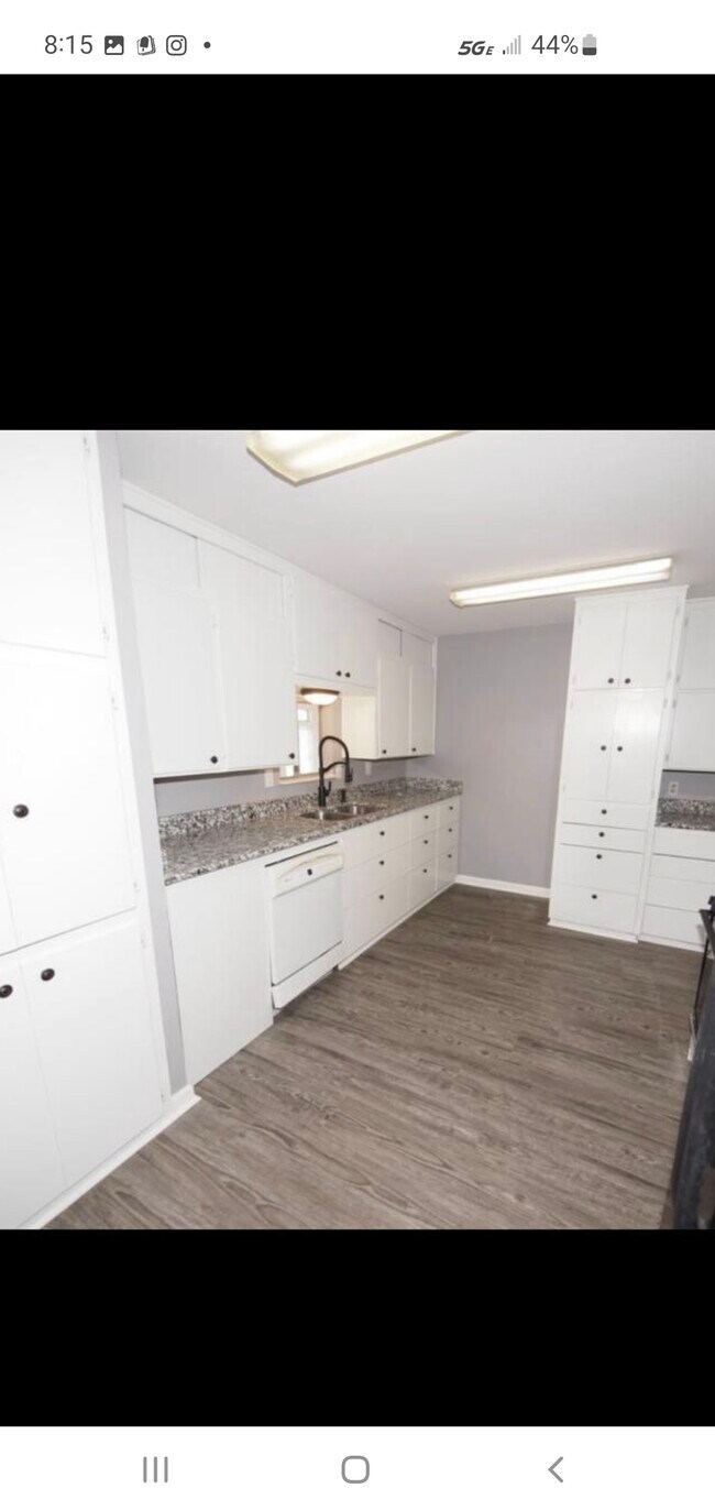 Foto del edificio - 117 Live Oak St