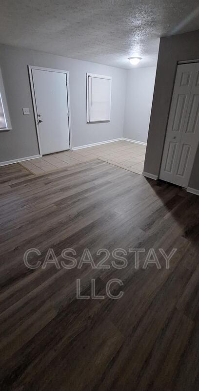 Building Photo - 674 Knox Blvd