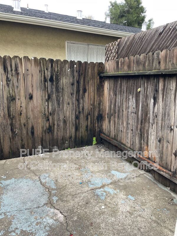 Foto del edificio - 365 El Rio Ct