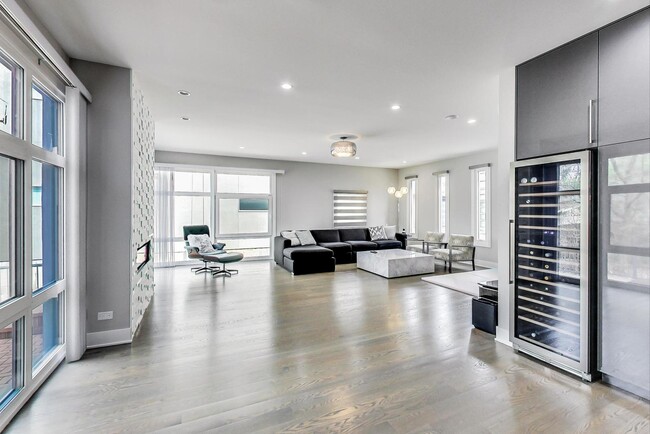 Building Photo - 2019 Skyelar Ct