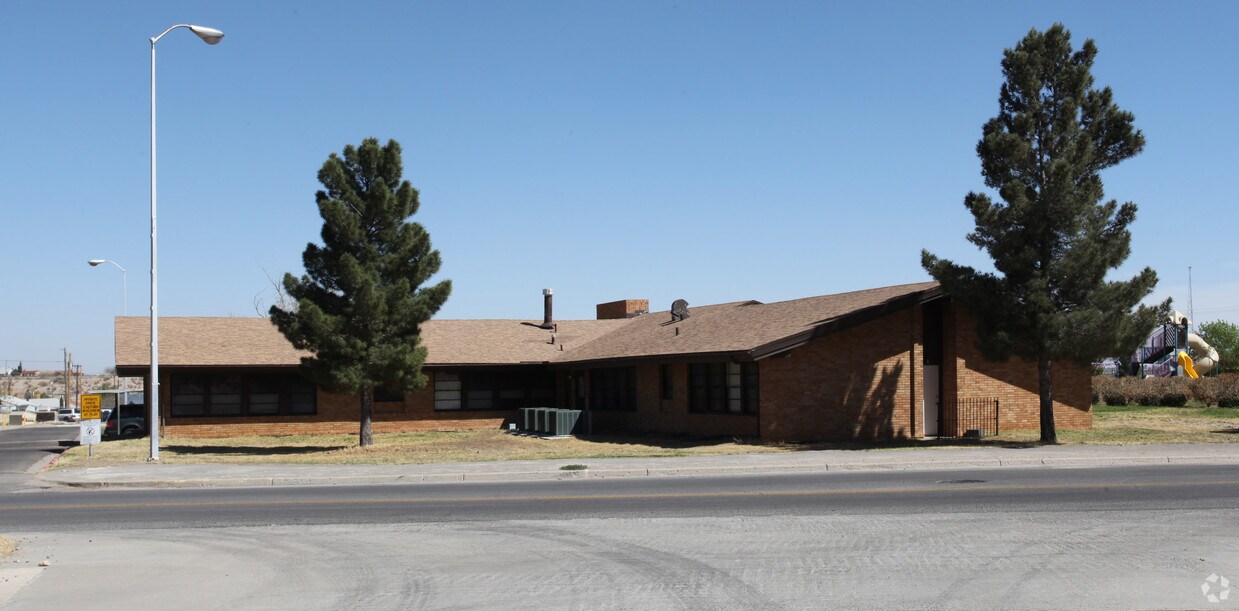 1100 E Cliff Dr, El Paso, TX 79902 Apartments in El Paso, TX