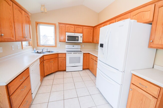 Foto del edificio - Spacious 4 Bedroom in Fantastic Cul-De-Sac!