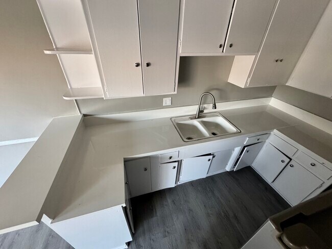 Building Photo - 4052 Coco Ave