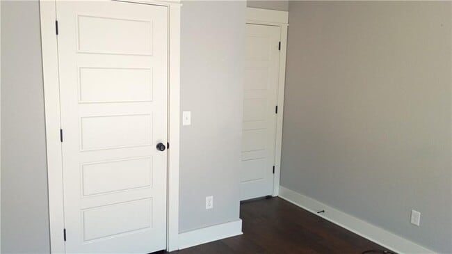 Foto del edificio - 1610 Sweetbriar Way