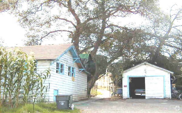 Building Photo - 1825 Petaluma Blvd