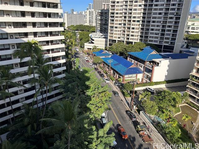 Building Photo - 425 Ena Rd