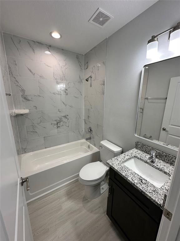 Foto del edificio - 2096 Fernwood St