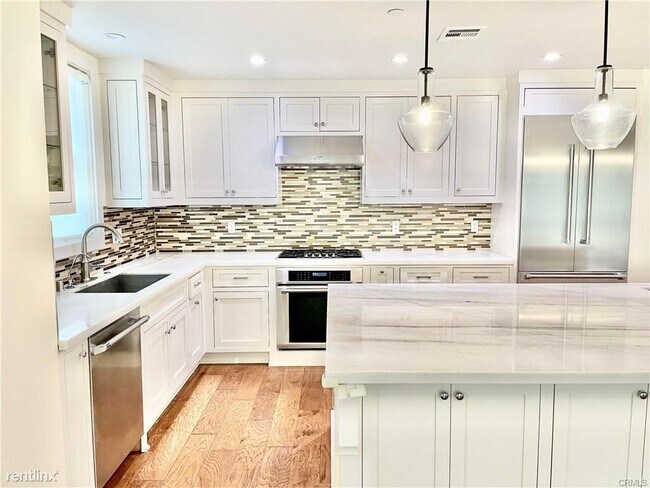 Foto del edificio - 4 br, 3 bath House - 705 S Mentor Ave