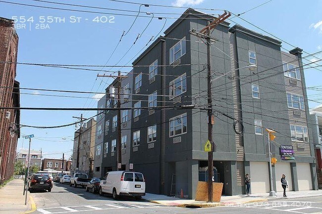 Foto del edificio - 554 55th St - 402 - 3 beds, 2 full baths