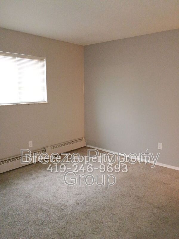 Foto del edificio - 4912 Douglas Rd