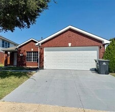 Building Photo - 805 Gillon Dr