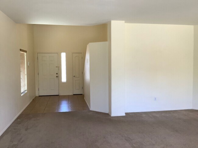 Building Photo - NORTHWEST HOME FOR RENT