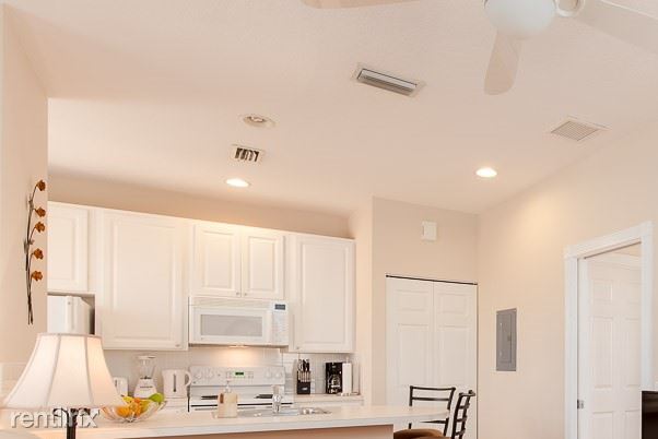 Building Photo - 1 br, 1 bath Apartment - 249 Milano Ln S