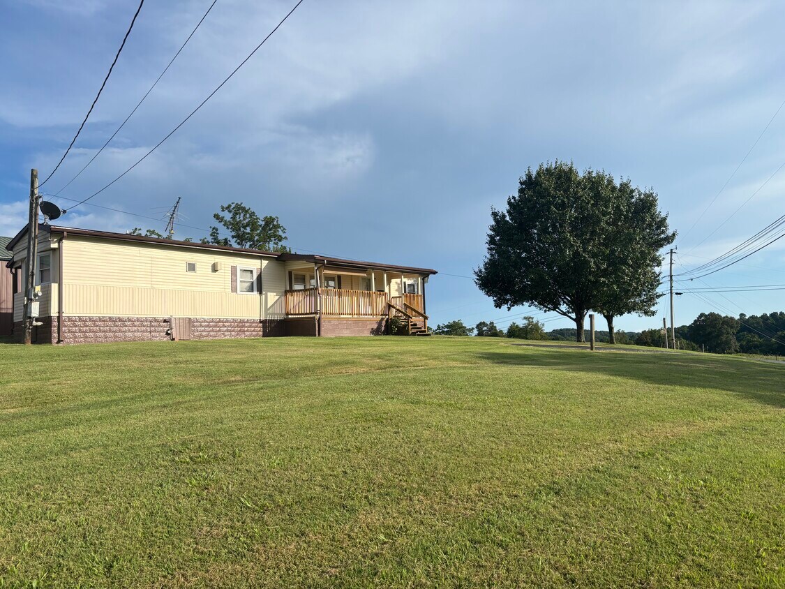 Foto principal - 350 Kitzmiller Rd