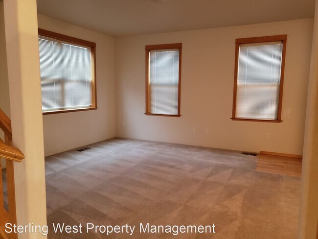 Building Photo - 3 br, 2.5 bath House - 42 Logan Way