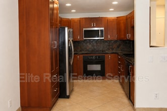 Building Photo - 6757 Friars Rd