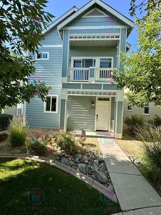 Building Photo - Welcome to your dream home!