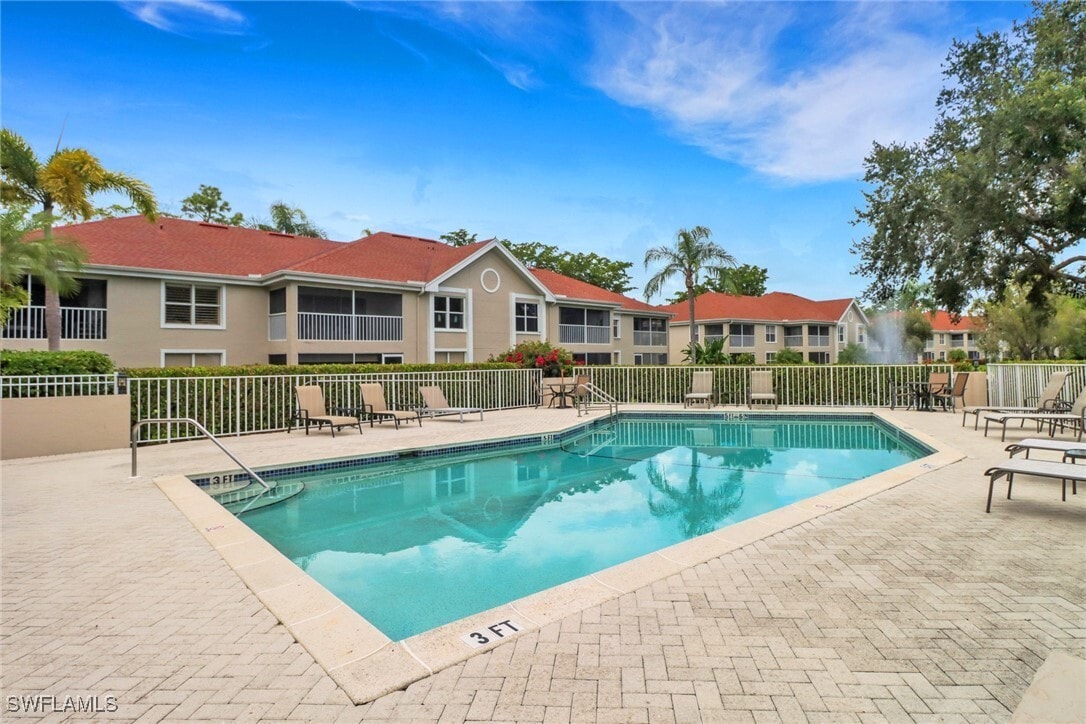 Foto principal - 9836 Luna Cir