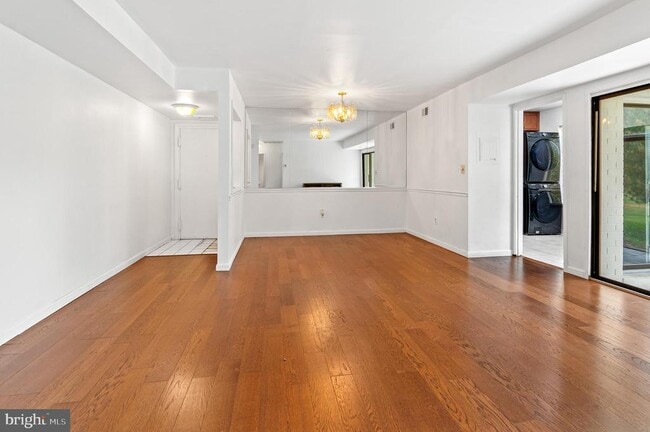 Building Photo - 5482 Cedar Ln