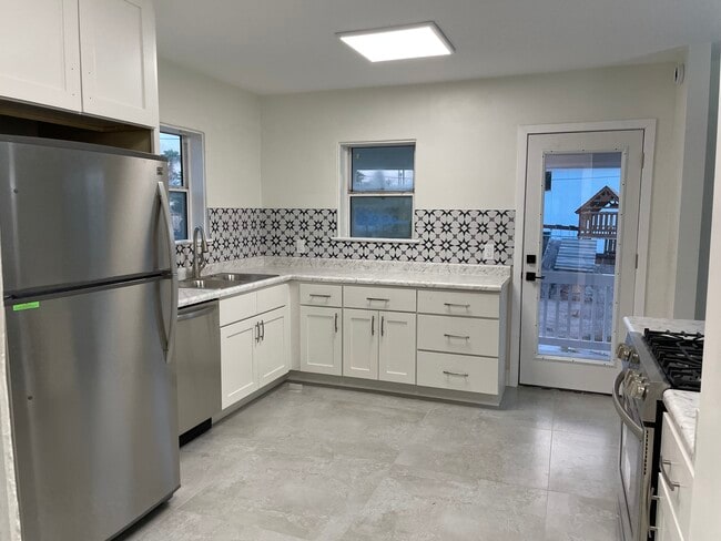 Foto del edificio - 4634 Bonds Ct