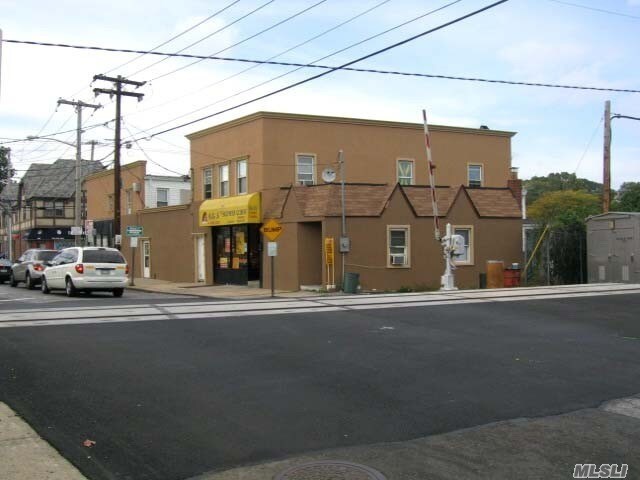 Primary Photo - 681 Woodfield Rd