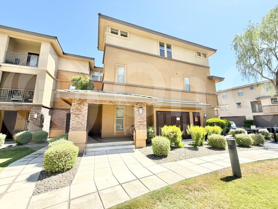Foto principal - 17850 N 68th St