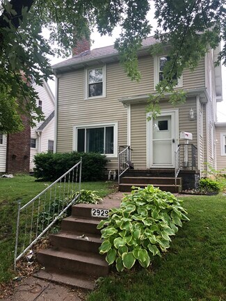 Building Photo - 2929 Davenport Ave