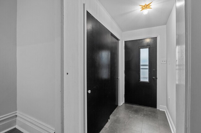 Foto del edificio - 607 Hill St
