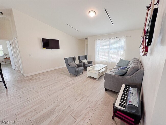 Foto del edificio - 1111 NW 19th Terrace