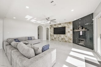 Building Photo - 2315 Bending Spring Dr