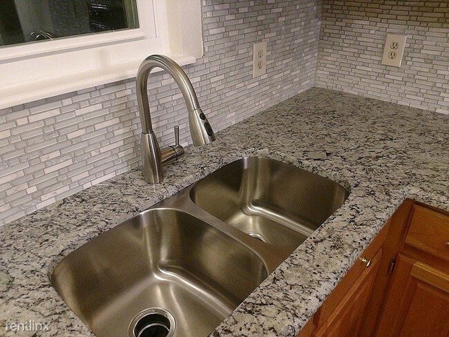 Foto del edificio - 7857 S Windermere Cir