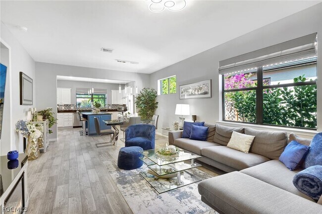 Foto del edificio - 10908 Clarendon St