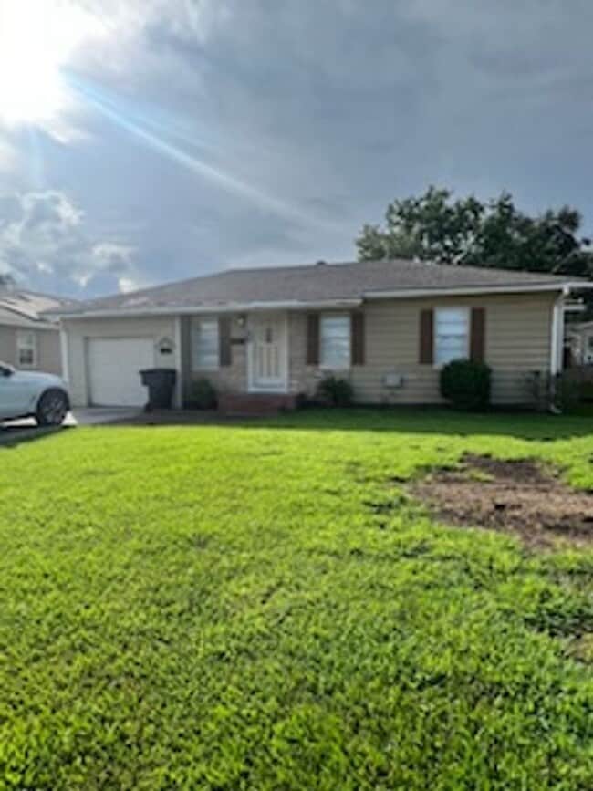 Foto del edificio - 2 Bed, 1 Bath House, NISD!