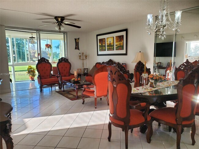 Foto del edificio - 7684 NW 18th St