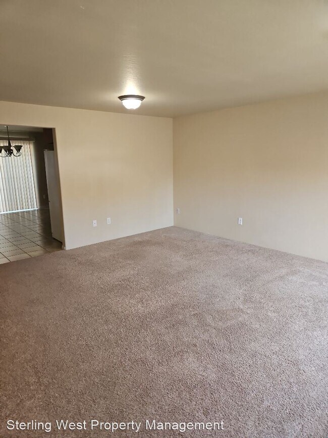 Building Photo - 3 br, 2 bath House - 145 N Royal Ave