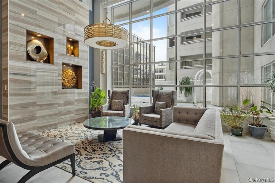 Photo - 100 Cuttermill Road Unit 4G