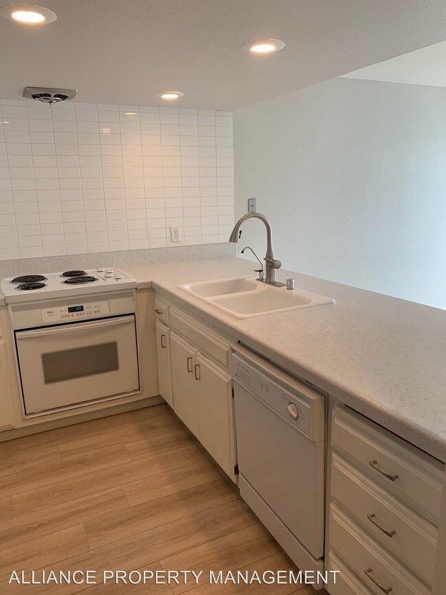 Foto del edificio - 2 br, 1.5 bath House - 433 Carrillo Street #B